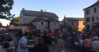 Marché nocturne du Massegros Marché nocturne du Massegros