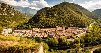 Vue d'ensemble de Villefranche de Conflent, plus beau village de France, crédit photo JC Milhet Vue d'ensemble de Villefranche de Conflent, plus beau village de France, crédit photo JC Milhet
