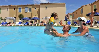 Résidence Goélia Le Mas des Arènes Mouriès piscine Résidence Goélia Le Mas des Arènes Mouriès piscine