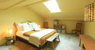 Les Ormes en Provence Chambre familiale la gariguette Les Ormes en Provence Chambre familiale la gariguette