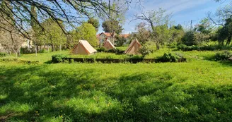 Auberge de jeunesse Bois-Luzy camping