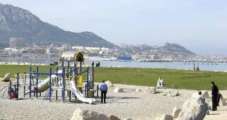 Plage Prado Nord Marseille.jpg