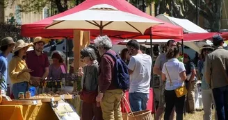 Marché de Jouques