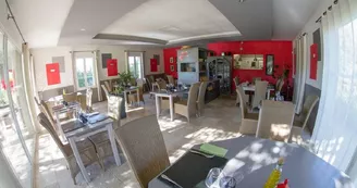 Les Résidences de Métifiot salle interieure restaurant