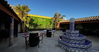 Le Jaï's Beach Pub