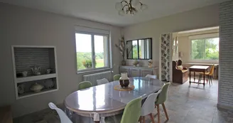 Gite de Gaby et Jean à Coussac Bonneval en Haute-Vienne, Nouvelle Aquitaine - vue cuisine_7 Gite de Gaby et Jean à Coussac Bonneval en Haute-Vienne, Nouvelle Aquitaine - vue cuisine_7