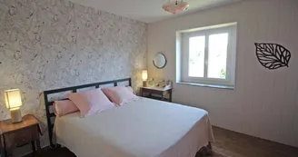 Gite de Gaby et Jean à Coussac Bonneval en Haute-Vienne, Nouvelle Aquitaine - Chambre lit 160_13 Gite de Gaby et Jean à Coussac Bonneval en Haute-Vienne, Nouvelle Aquitaine - Chambre lit 160_13