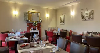 rochechouart-hotel-restaurant-france rochechouart-hotel-restaurant-france