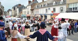 Fête du Camembert à Orbec animation gratuite