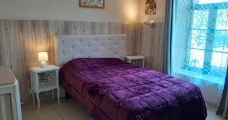 Gîte de groupe Domaine de Meslay - Fyé - chambre PMR