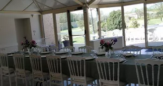 Gîte de groupe Domaine de Meslay - Fyé - véranda