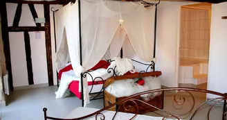 Le Pontaubeau - Vivoin - chambre des mariés