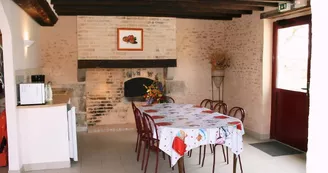 Le Pontaubeau - Vivoin - pièce de vie gîte