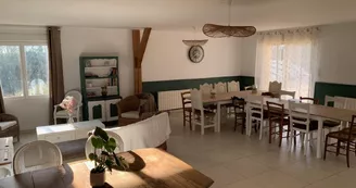 Gite Aux Intants Partagés SALLE A MANGER Gite Aux Intants Partagés SALLE A MANGER