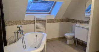 Salle de bains chambre 5
