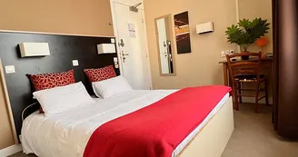 Gîte Au Petit Vivoin - Vivoin - chambre