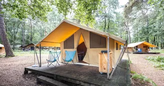 120-Huttopia_LacDeSille©ManuReyboz