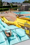 La piscine municipale gratuite - Camping le Pont des Fées de Baugé-en-Anjou